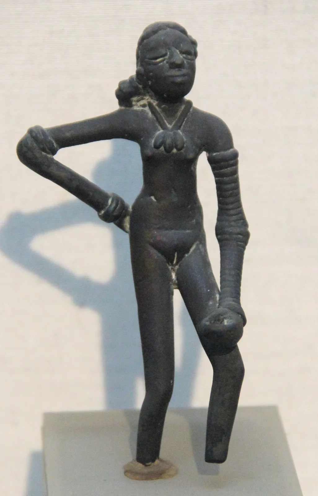 Facing the Past: 5 Revelations from the New Rakhigarhi Discoveries: Dancing Girl of Mohenjo-daro